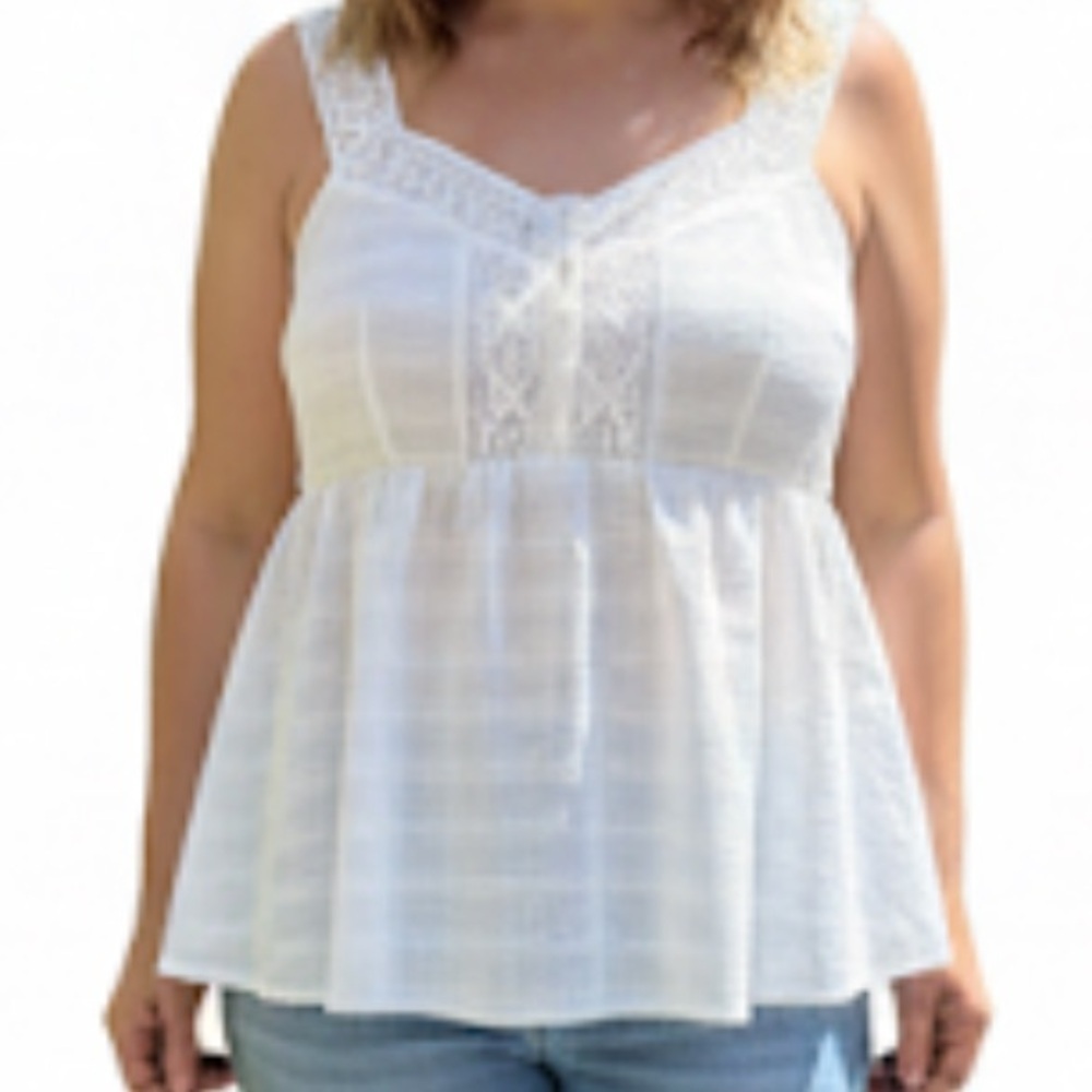 Torrid new babydoll white cotton eyelet top Cloud dancer size M/L 10